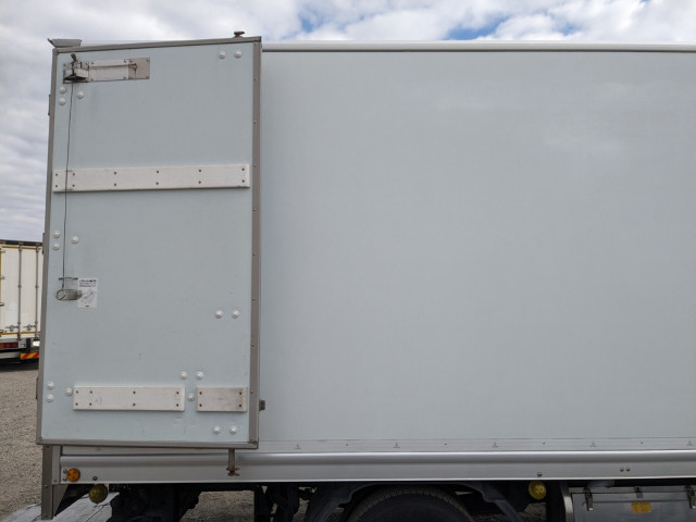 日野 デュトロ 小型 冷蔵冷凍バン TKG-XZU710M(100323) 32枚目