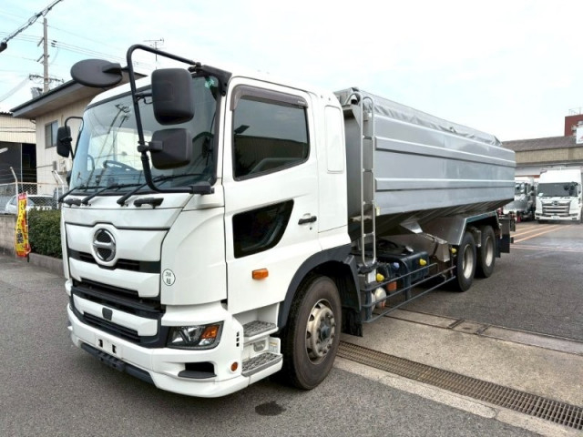 日野 プロフィア 大型 粉粒体運搬車 2DG-FR1AJG(100326) 1枚目