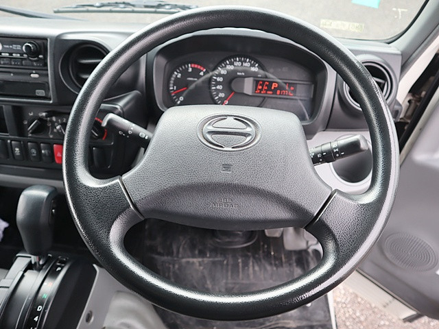 Hino dutro Small Box body TKG-XZC605Y(100325) 4枚目