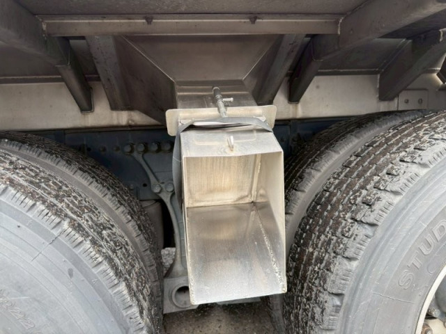 日野 プロフィア 大型 粉粒体運搬車 2DG-FR1AJG(100326) 14枚目