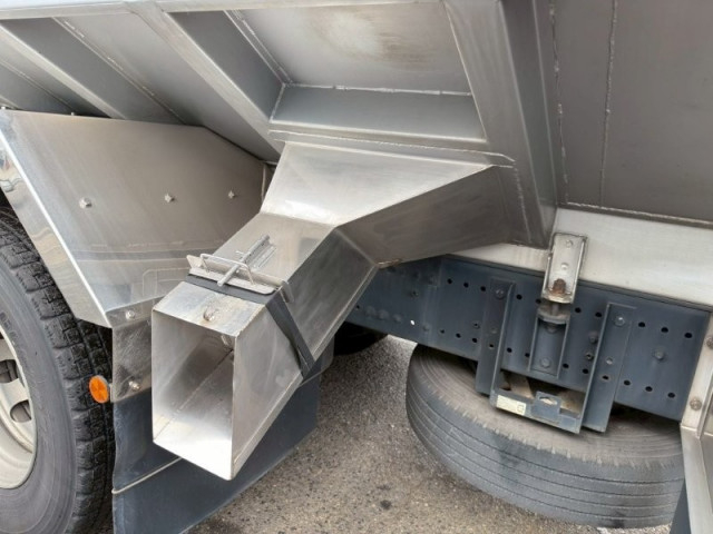 日野 プロフィア 大型 粉粒体運搬車 2DG-FR1AJG(100326) 15枚目