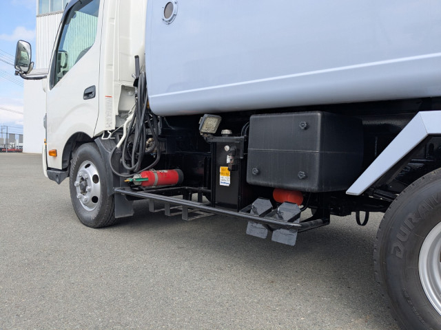 日野 デュトロ 小型 塵芥車（プレス式） TKG-XZU700M(100328) 11枚目