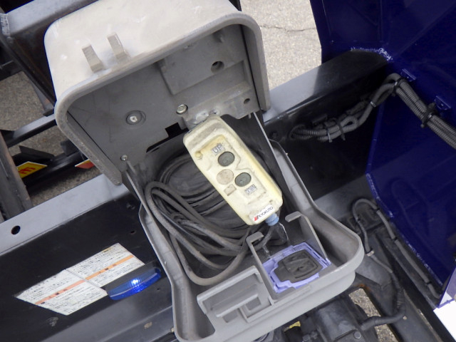 日野 デュトロ 小型 キャリアカー TKG-XZU720M(100330) 38枚目