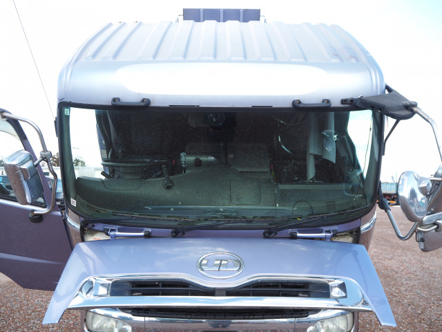 UDトラックス（日産） クオン 大型 土砂ダンプ QKG-CW5XL(100335) 11枚目