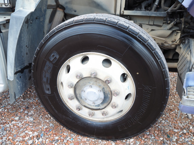 UDトラックス（日産） クオン 大型 土砂ダンプ QKG-CW5XL(100335) 12枚目