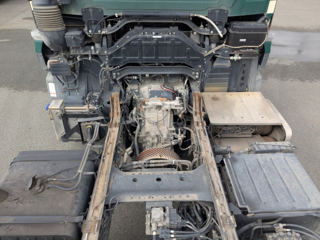 Nissan UD quon Large QKG-CD5ZL(100336) 16枚目