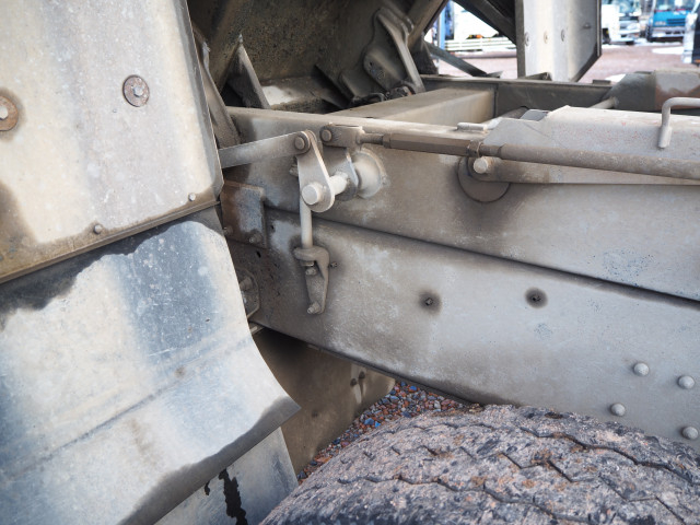 UDトラックス（日産） クオン 大型 土砂ダンプ QKG-CW5XL(100335) 21枚目