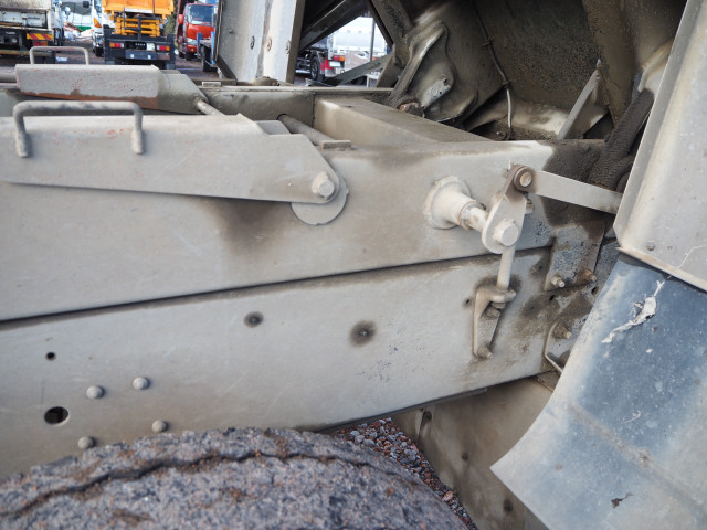 UDトラックス（日産） クオン 大型 土砂ダンプ QKG-CW5XL(100335) 28枚目