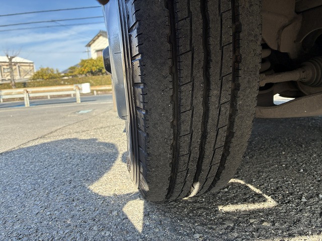 Isuzu elf Small Double cab TPG-NHR85A(100340) 17枚目