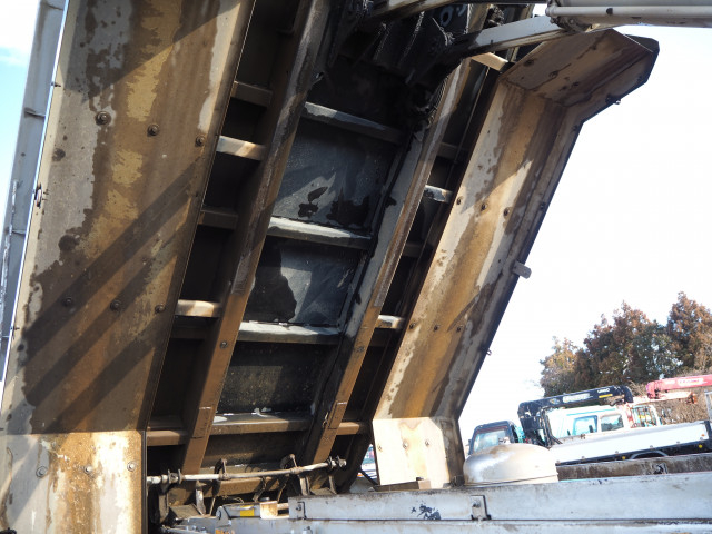 日野 プロフィア 大型 土砂ダンプ QPG-FR1AKDA(100341) 14枚目