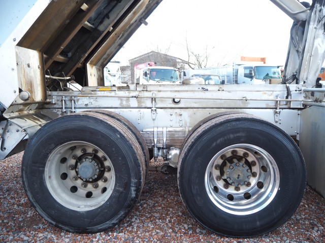 日野 プロフィア 大型 土砂ダンプ QPG-FR1AKDA(100341) 20枚目