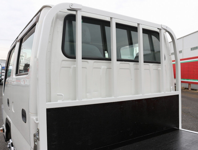 いすゞ エルフ 小型 Wキャブ TRG-NJR85A(100343) 19枚目