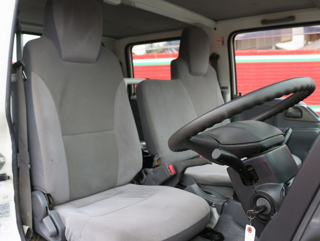 いすゞ エルフ 小型 Wキャブ TRG-NJR85A(100343) 29枚目