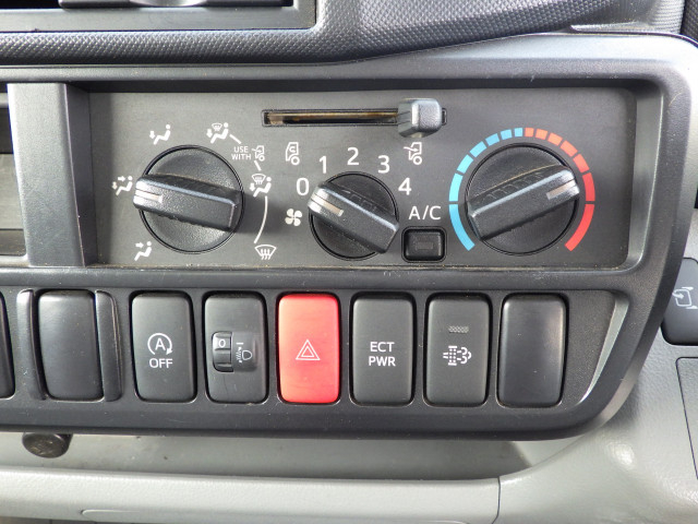 日野 デュトロ 小型 保冷バン TKG-XZU605M(100344) 12枚目