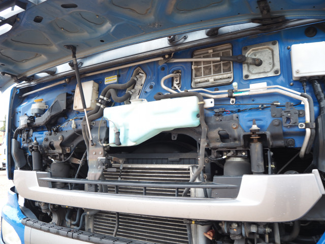 UDトラックス（日産） クオン 大型 平ボディ QKG-CG5ZA(100346) 9枚目