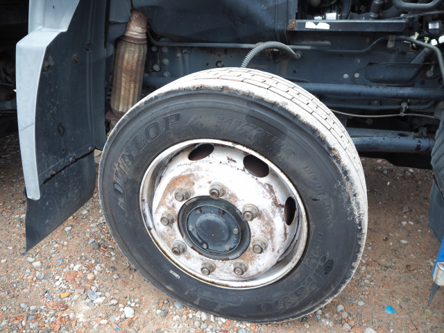 UDトラックス（日産） クオン 大型 平ボディ QKG-CG5ZA(100346) 12枚目