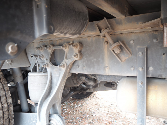 UDトラックス（日産） クオン 大型 平ボディ QKG-CG5ZA(100346) 20枚目