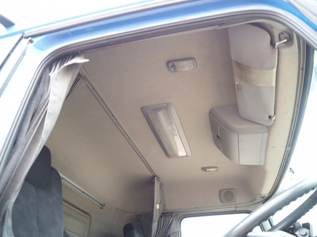 UDトラックス（日産） クオン 大型 平ボディ QKG-CG5ZA(100346) 45枚目