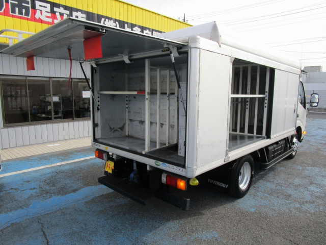 トヨタ トヨエース 小型 バン TKG-XZC645(100353) 2枚目