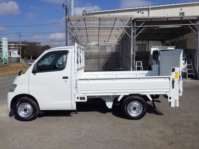 トヨタ ライトエース 小型 平ボディ ABF-S402U(100354) 3枚目