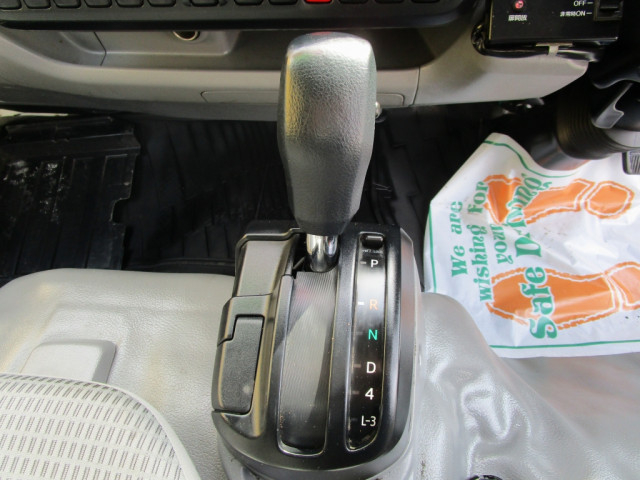 トヨタ トヨエース 小型 バン TKG-XZC645(100353) 27枚目