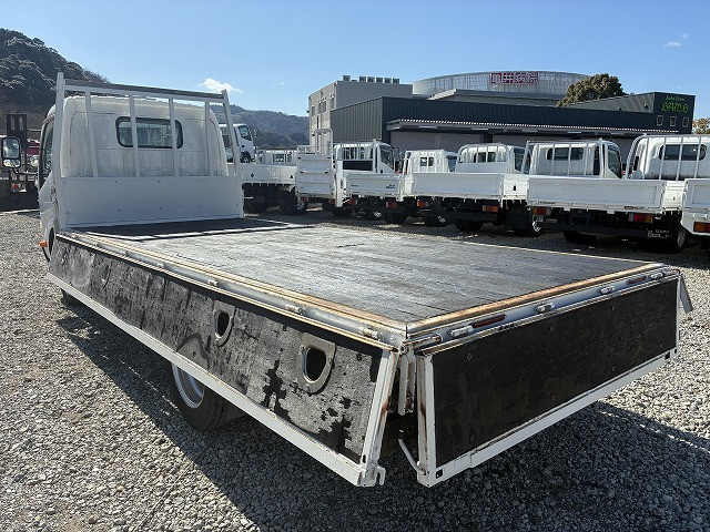 日野 デュトロ 小型 平ボディ TKG-XZU655M(100362) 13枚目