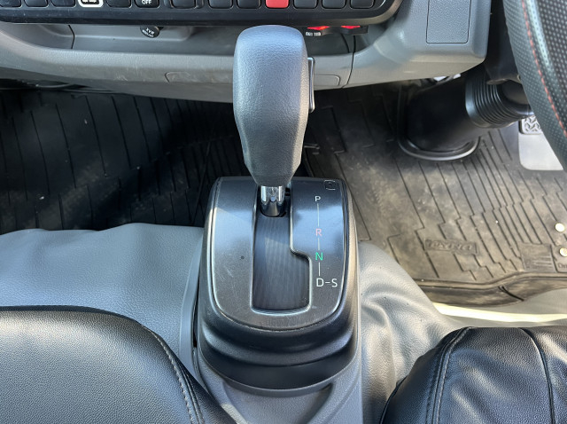 トヨタ ダイナ 小型 Wキャブ 2DG-GDY281(100369) 19枚目