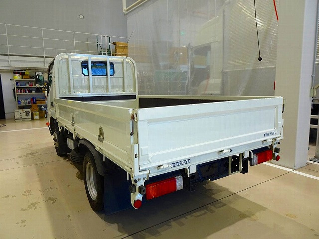 トヨタ ダイナ 小型 平ボディ 2RG-XZU605(110985) 4枚目