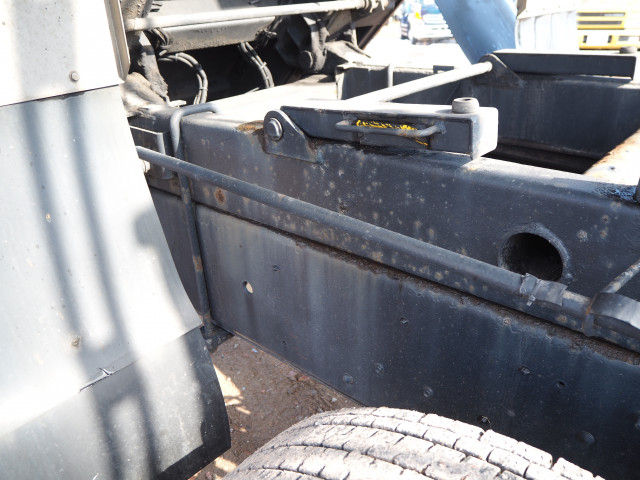 いすゞ ギガ 大型 土砂ダンプ PDG-CYZ77V8(100377) 19枚目