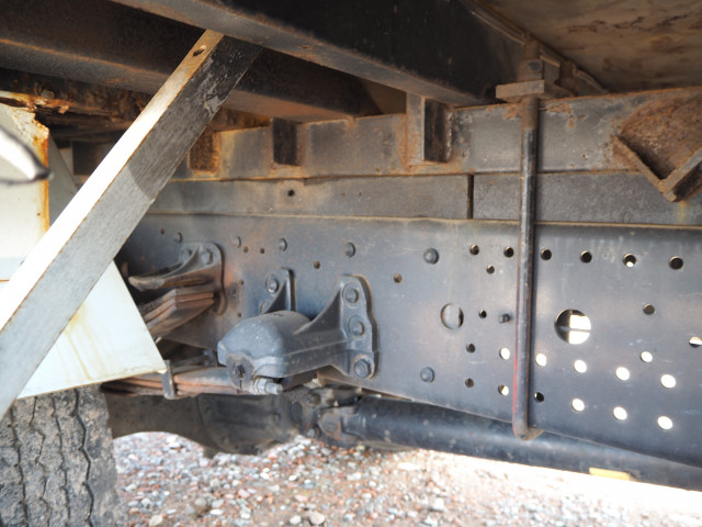 いすゞ フォワード 増トン 平ボディ（クレーン付） PKG-FSR90S2(100379) 26枚目