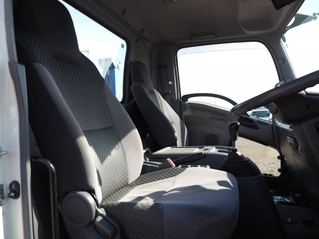 いすゞ フォワード 増トン 平ボディ（クレーン付） PKG-FSR90S2(100379) 39枚目