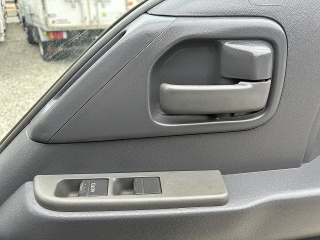 いすゞ エルフ 小型 平ボディ BKG-NJR85A(100380) 36枚目