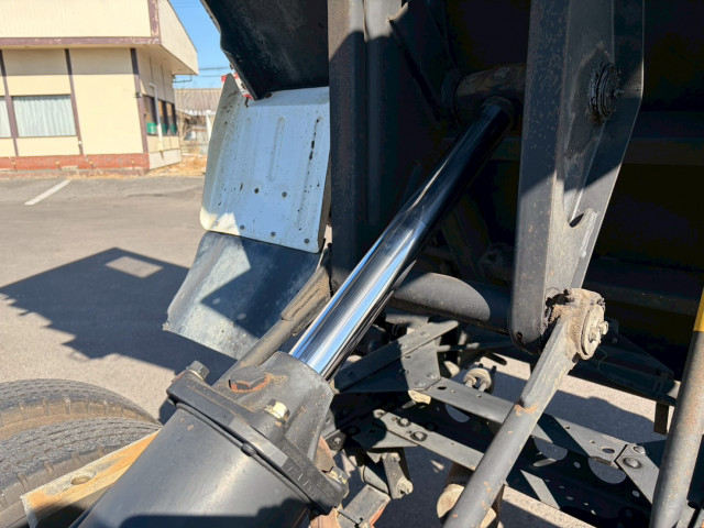 いすゞ エルフ 小型 土砂ダンプ KR-NKR81ED(100384) 20枚目