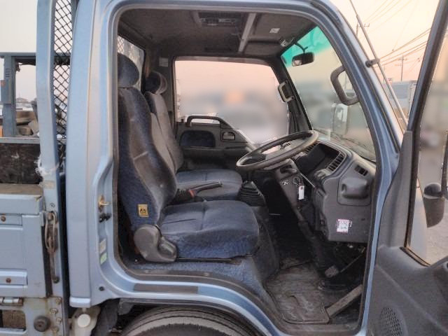 いすゞ エルフ 小型 平ボディ KC-NKR71ER(100386) 16枚目