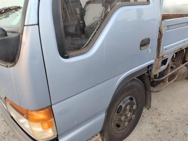 いすゞ エルフ 小型 平ボディ KC-NKR71ER(100386) 19枚目