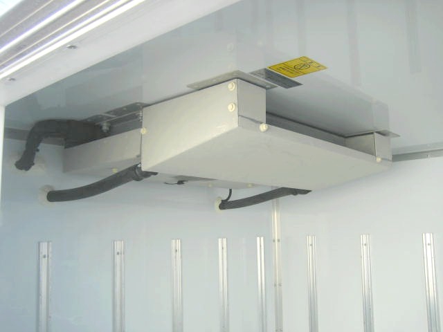 いすゞ エルフ 小型 冷蔵冷凍バン 2RG-NHR88AN(100411) 10枚目