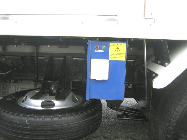 いすゞ エルフ 小型 冷蔵冷凍バン 2RG-NHR88AN(100411) 19枚目