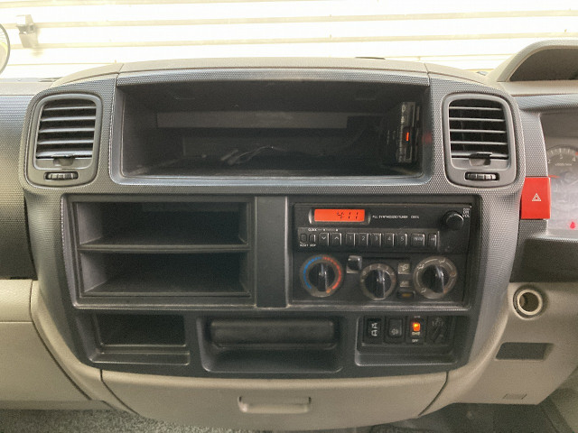 日産自動車 アトラス 小型 バン SKG-TZ2F24(100419) 16枚目