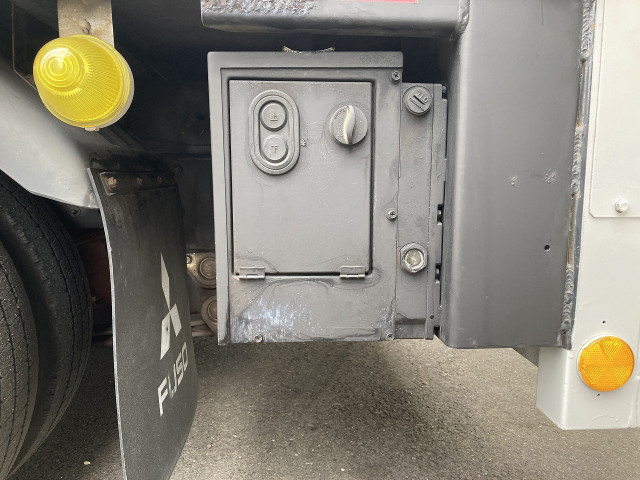 三菱ふそう キャンター 小型 バン TKG-FBA20(100421) 11枚目