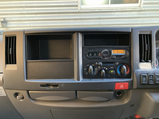 いすゞ エルフ 小型 バン TRG-NJR85AN(100420) 17枚目