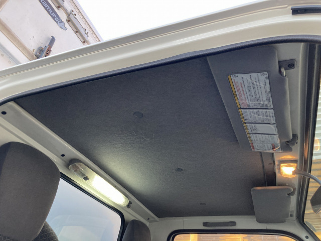 いすゞ エルフ 小型 バン TRG-NJR85AN(100420) 19枚目