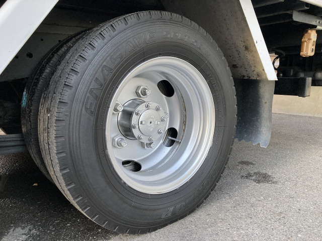 いすゞ エルフ 小型 バン TRG-NJR85AN(100420) 36枚目