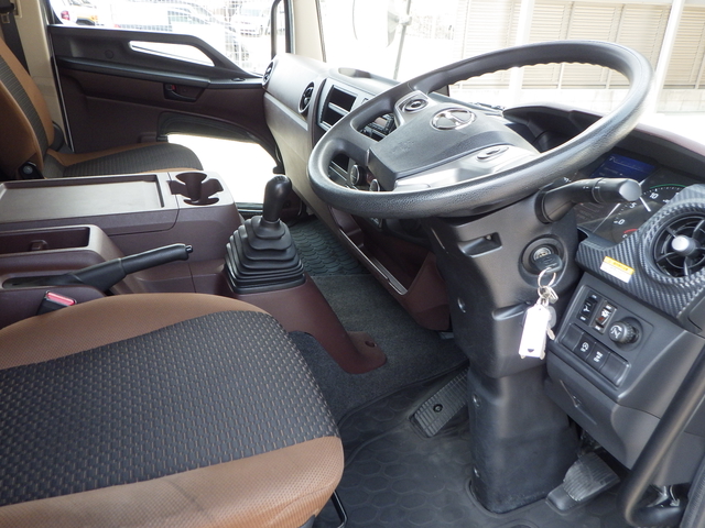 日野 レンジャー 中型 ウィング 2PG-FD2ABG(100555) 23枚目