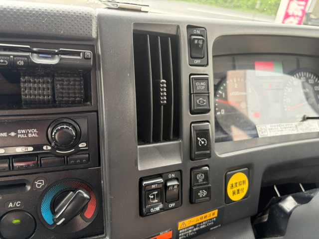 いすゞ フォワード 増トン 平ボディ（クレーン付） LKG-FTR90T2(111764) 42枚目