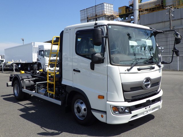 日野 - 中型 コンテナ専用車 2KG-FD2ABA(104176) 2枚目