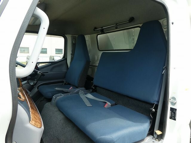 Mitsubishi Fuso canter Small Box body TKG-FEB50(26816) 22枚目