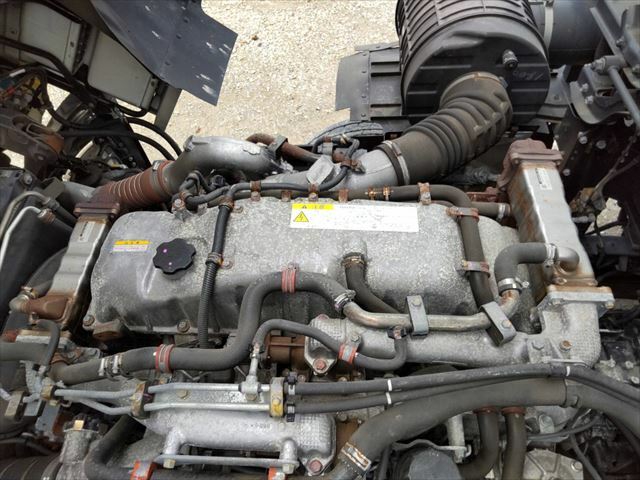 いすゞ ギガ 大型 冷蔵冷凍バン QPG-CYJ77B(9387) 67枚目