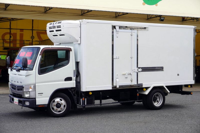 三菱ふそう キャンター 小型 冷蔵冷凍バン TKG-FEA50(109680) 1枚目
