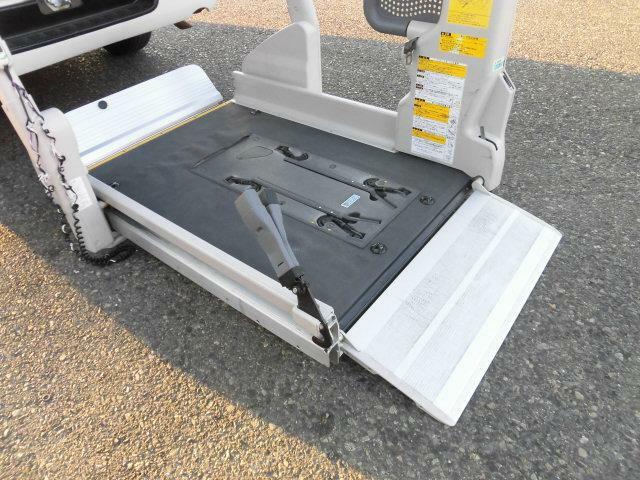 トヨタ ハイエース その他 その他 CBF-TRH200K(11392) 30枚目