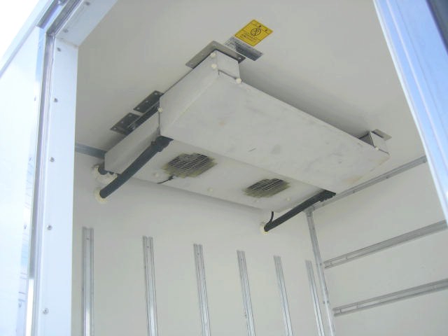 いすゞ エルフ 小型 冷蔵冷凍バン TPG-NLR85AN(100581) 12枚目